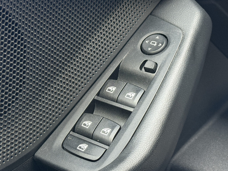 827690948-100-11.jpg