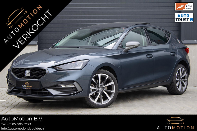 525876563-100