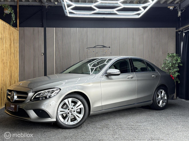 908035733-100