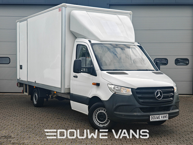 746693973-100