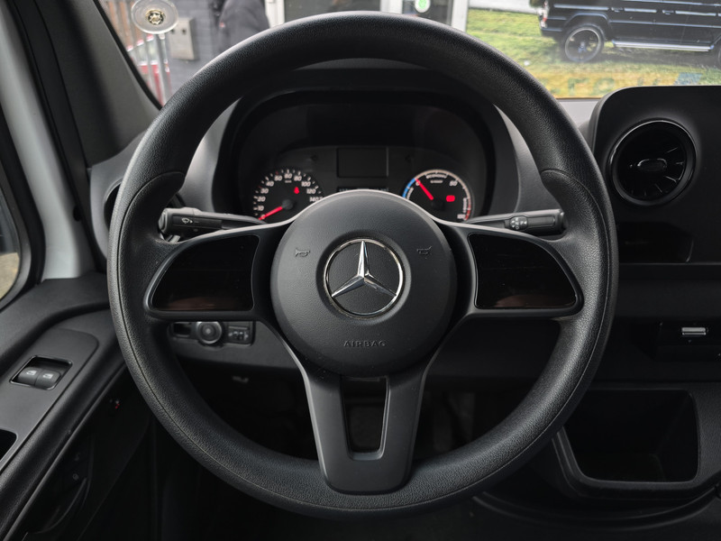 889015306-100-3.jpg