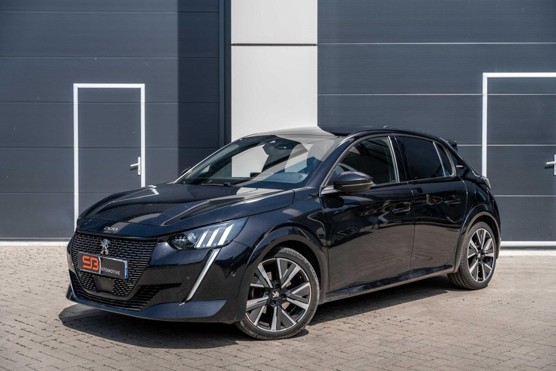 456878113-100