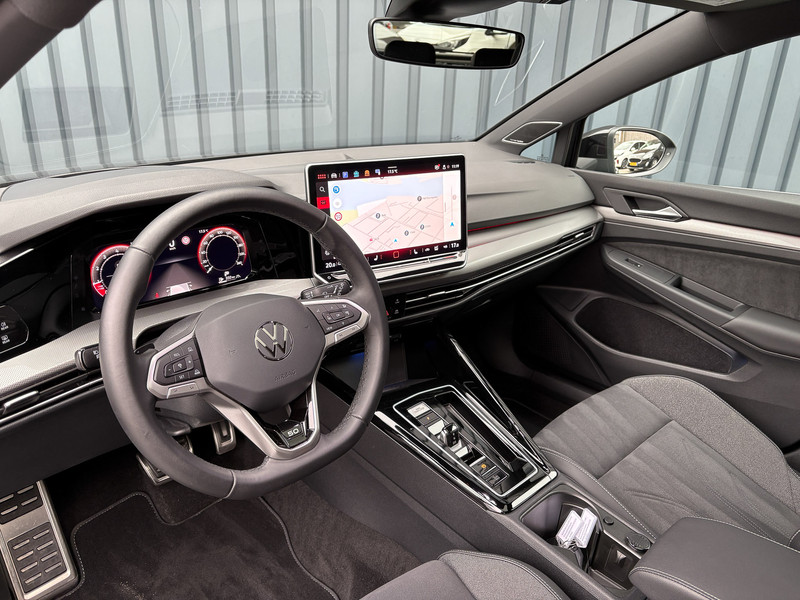 988181736-100-4.jpg